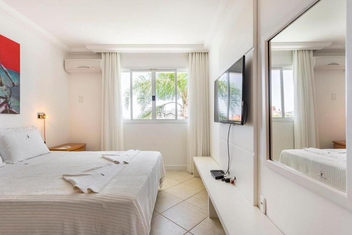 Casa Do Artista A 60M Do Mar, Piscina, 4 Quartos Бомбиняс Екстериор снимка